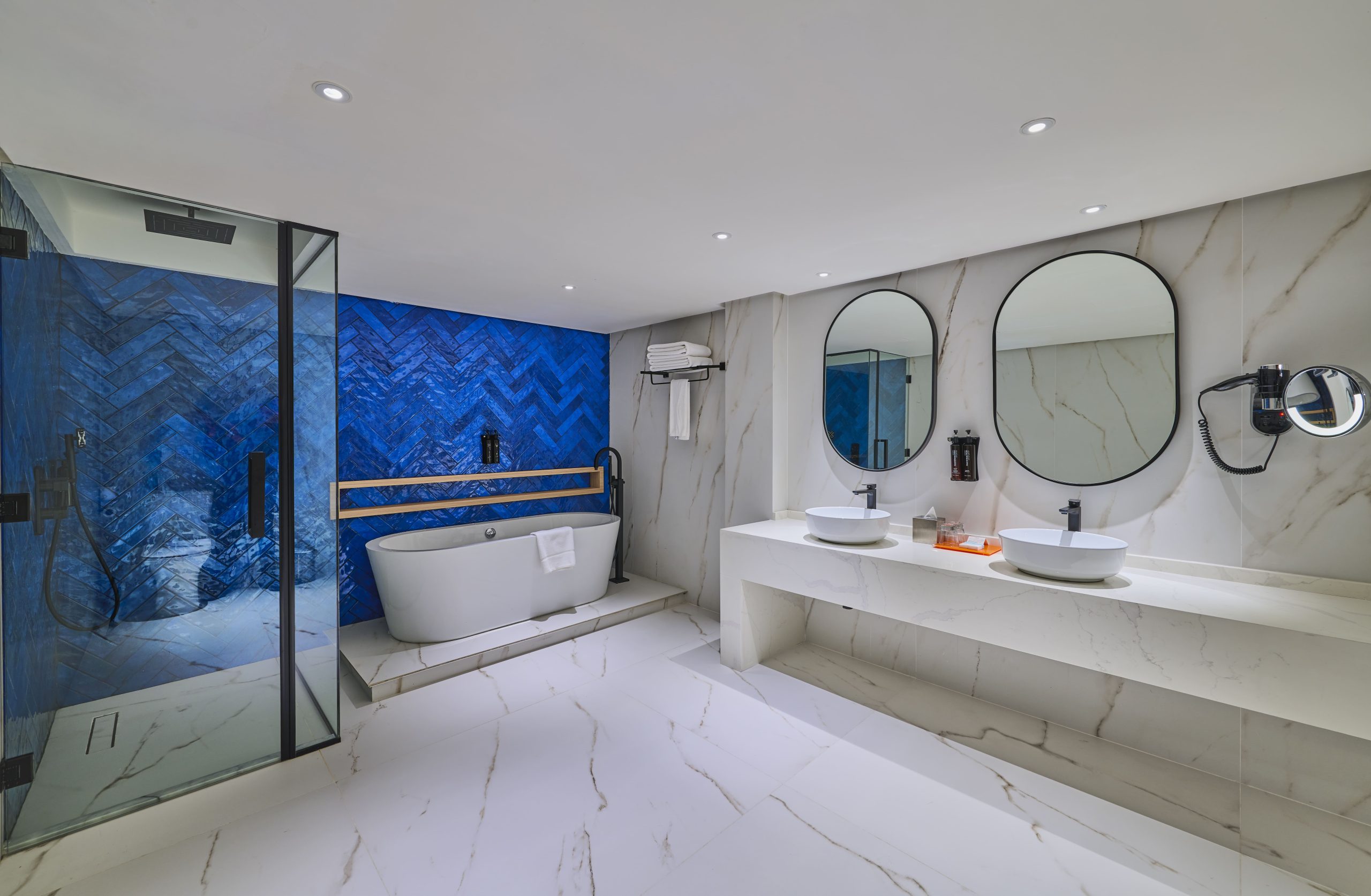 Two-Bedroom Burj Khalifa View-slider-4